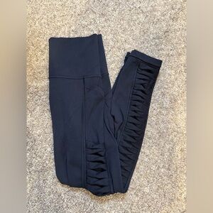 Athleta Black Salutation 7/8 Tight in Powervita Leggings